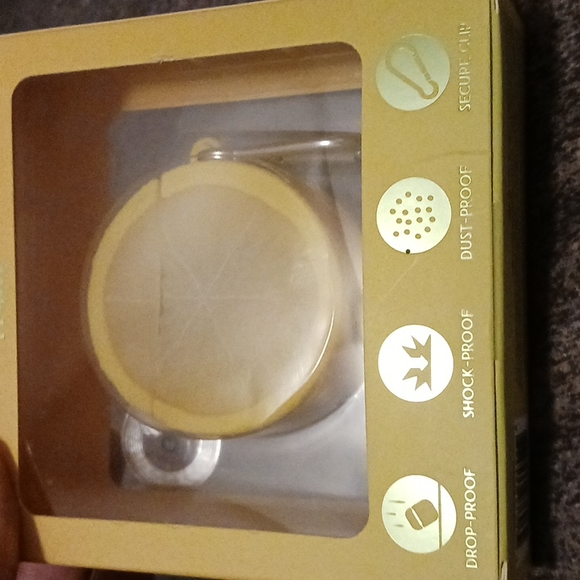 AIRPODS CASE 🍋 WITH CLIP FOR GEN. 1 & 2 NEW IN BOX.SELLING AS PAIR!! - Picture 2 of 3